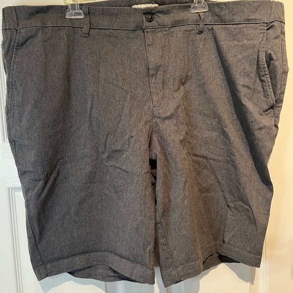 Gray 46x11 Casual Shorts Knee-Length - Picture 1 of 4